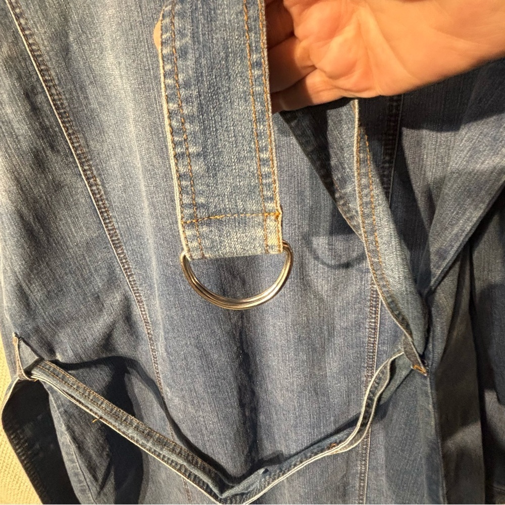Revamped Sz L Light Wash Denim Buttoned Belted Dress Jacket Pocket & Raw Hem - Picture 9 of 11
